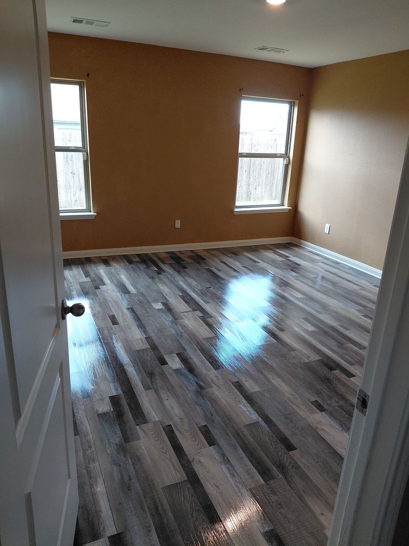 Vacant room turned over and inspection-ready by 2Clean Escapes