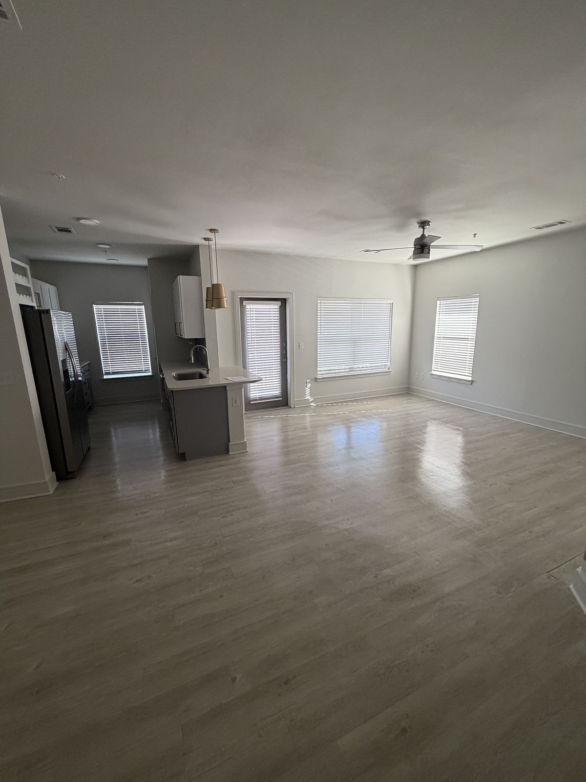 Hallway after cleaning — detailed edge to edge